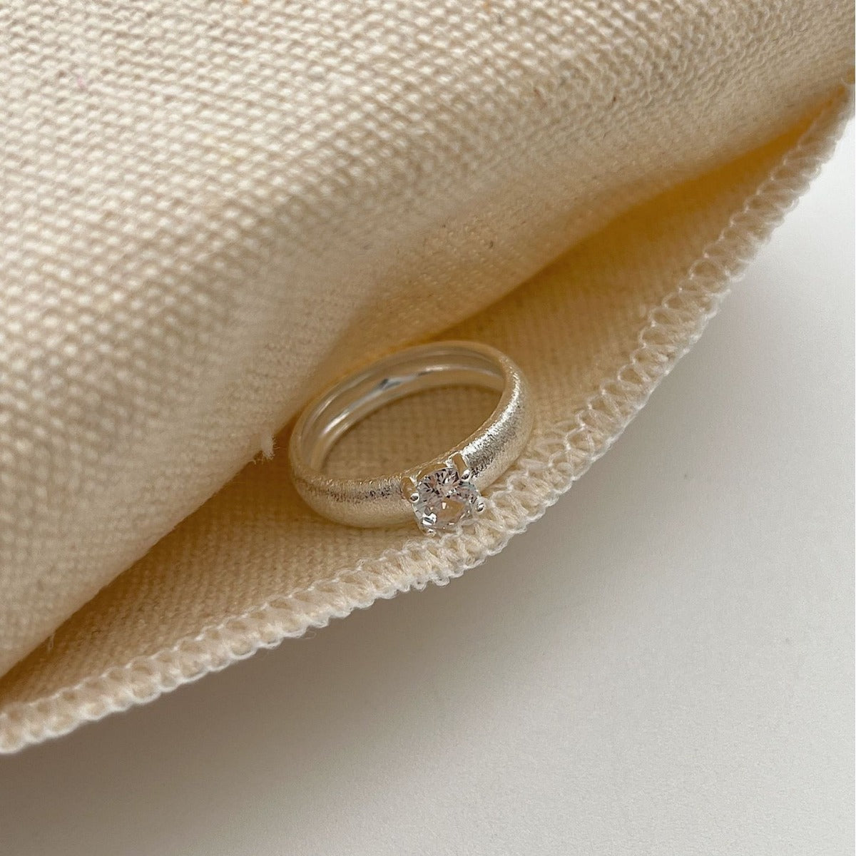 S925 Sterling Silver Vintage Brushed Zircon Plain Band Ring