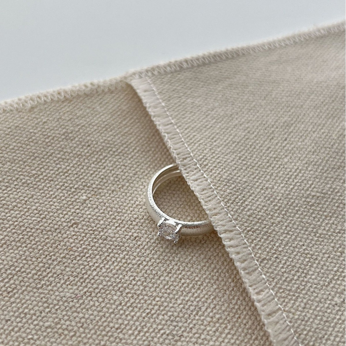 S925 Sterling Silver Vintage Brushed Zircon Plain Band Ring