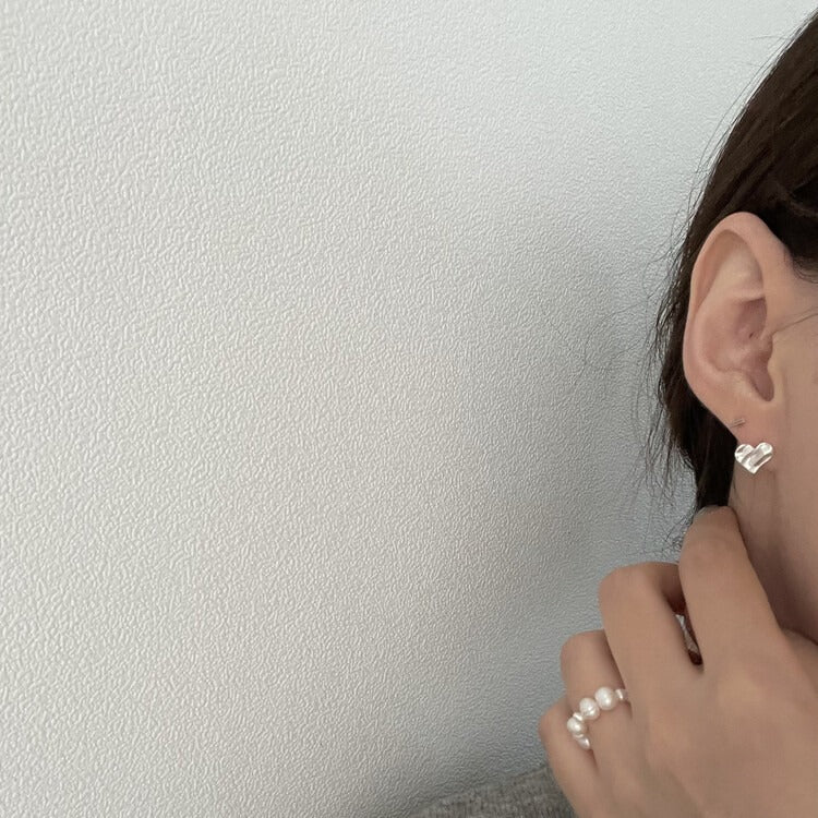 S925 Sterling Silver Wavy Heart Stud Earrings