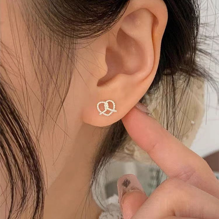 S925 Silver Hollow Cross Heart Stud Earrings