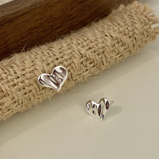 S925 Sterling Silver Wavy Heart Stud Earrings