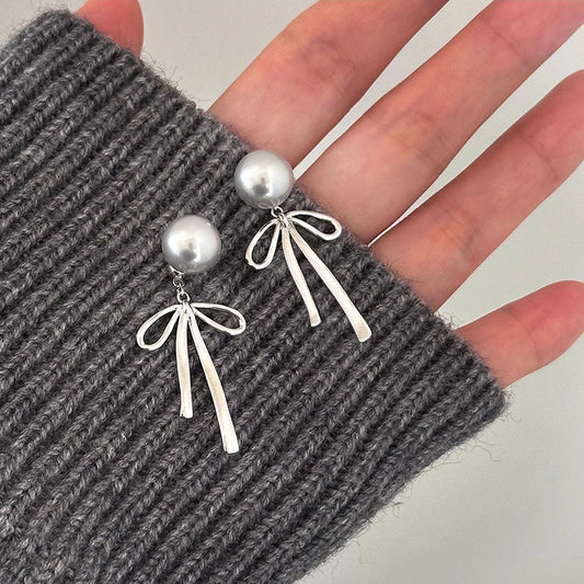 S925 Silver Gray Pearl Bowknot Stud Earrings