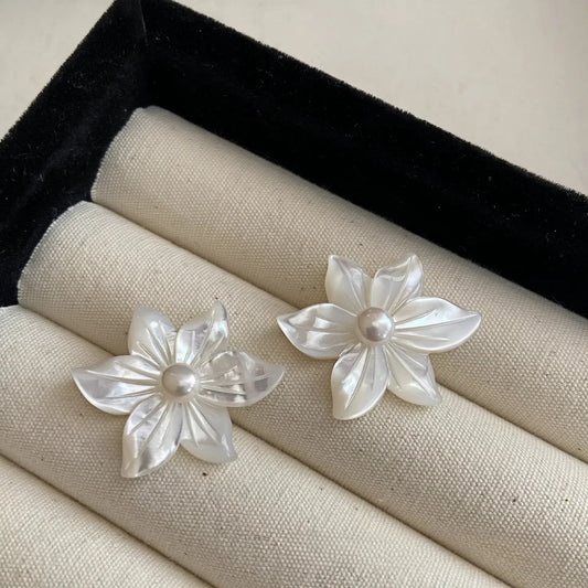 S925 White Orchid Natural Pearl Exquisite Stud Earrings